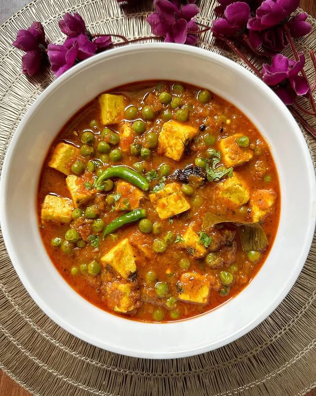 Matar Paneer